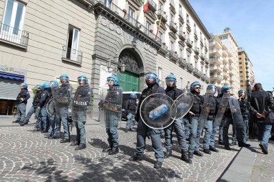 Napoli in rivolta contro ZTL e De Magistris