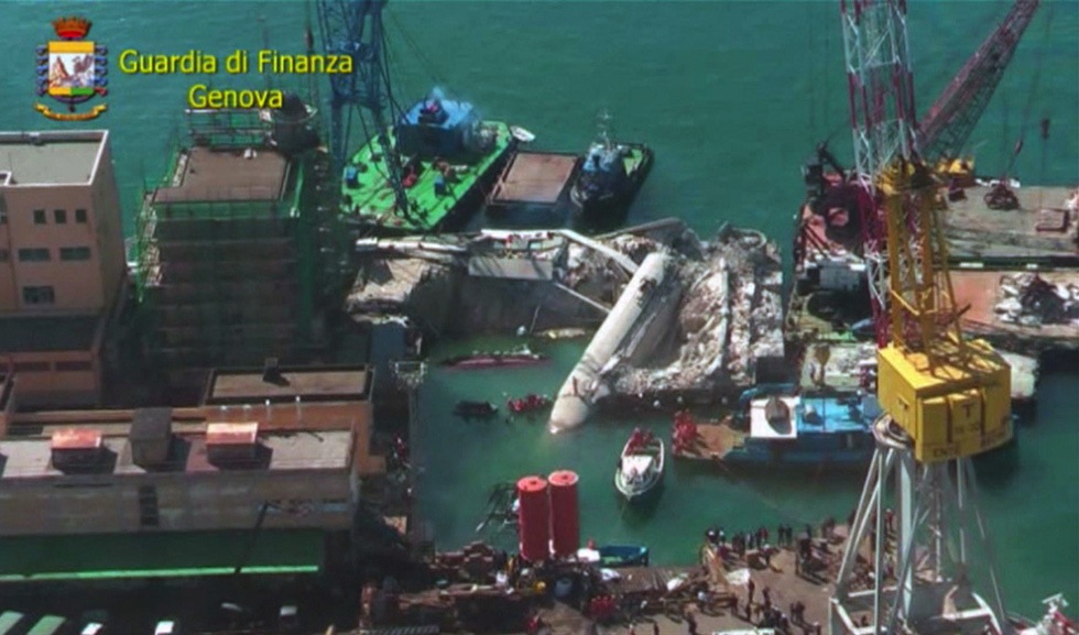 Incidente porto di Genova - Torre piloti