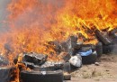 Le foto di 9,5 tonnellate di hashish bruciate in Marocco