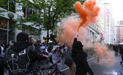 Scontri a Seattle, Primo maggio