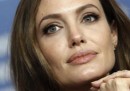 Zia materna di Angelina Jolie morta di cancro al seno a 61 anni