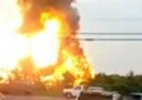 Treno merci deraglia a Baltimora: fiamme e forte esplosione
