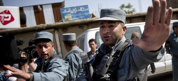 Esplosione e sparatoria a Kabul. Emergency: 6 feriti, una è italiana