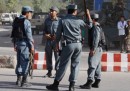 Afghanistan, minibus colpito da bomba: morti 11 membri di una famiglia