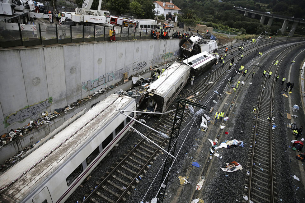 Incidente ferroviario Santiago de Compostela - Spagna