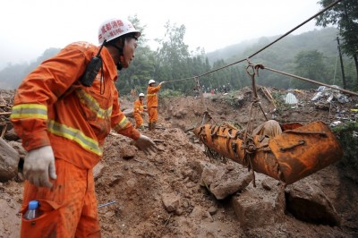 Alluvioni e frana nello Sichuan, in Cina