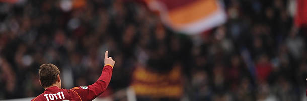 AS Roma's captain Francesco Totti reacts during his team's Serie A football match against Cagliari at Rome's Olympic Stadium on December 14, 2008. AS Roma defeated Cagliari 3-2. AFP PHOTO / FILIPPO MONTEFORTE (Photo credit should read FILIPPO MONTEFORTE/AFP/Getty Images)