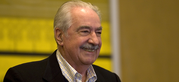 Colombian writer Alvaro Mutis smiles during a tribute for him at the International Book Fair in Guadalajara, Mexico, Sunday, Nov. 25, 2007. (AP Photo/Guillermo Arias)