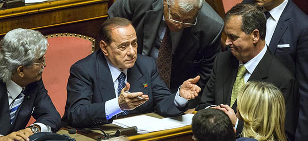 La giunta ha deciso per la decadenza di Berlusconi
