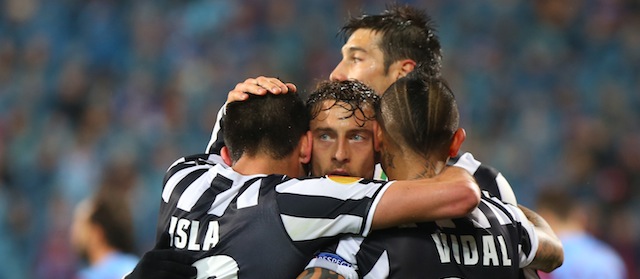 Juventus' Pablo Daniel Osvaldo (C) celebrates with teammates after scoring his team's second goal during the UEFA Europe League round of 32 football match between Trabzonspor and Juventus on February 27, 2014, at Avni Aker Stadium in Trabzon. AFP PHOTO / STRINGER (Photo credit should read STRINGER/AFP/Getty Images)