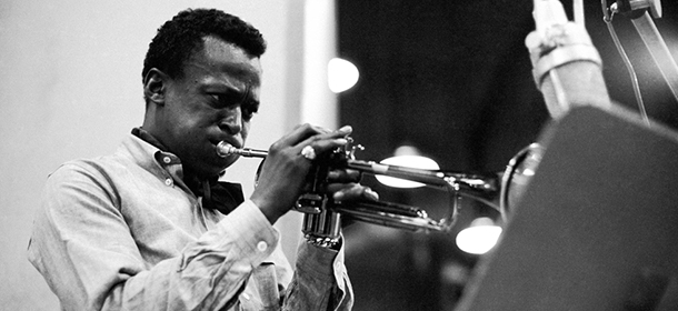 ** TO GO WITH KIND OF BLUE 50 A?OS ** In this publicity image released by Sony/Legacy Records, musician Miles Davis is shown during recording session in 1959 for "Kind of Blue." (AP Photo/Sony/Legacy, Don Hunstein)