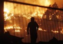 L'enorme incendio a Valparaíso, in Cile