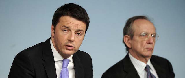 Foto Fabio Cimaglia / LaPresse
08-04-2014 Roma
Politica
Conferenza stampa al termine del Consiglio dei Ministri n°12
Nella foto Matteo Renzi, Pier Carlo Padoan

Photo Fabio Cimaglia / LaPresse
08-04-2014 Rome (Italy)
Press conference after the Council of Ministers No. 12
In the photo Matteo Renzi, Pier Carlo Padoan