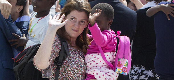 Foto Roberto Monaldo / LaPresse
28-05-2014 Roma
Cronaca
Aeroporto di Ciampino - Arrivo in Italia dei bambini congolesi adottati da famiglie italiane
Nella foto L'arrivo e gli abbracci con i genitori in attesa

Photo Roberto Monaldo / LaPresse
28-05-2014 Rome (Italy)
Ciampino Airport - Arrival in Italy of Congolese children adopted by Italian families
In the photo The arrival