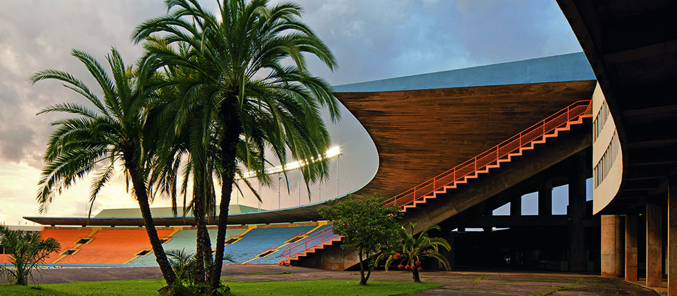 Stadio municipale Serra Dourada
Goiânia (Goiás), 1973 e seguenti, veduta dell'interno.
© Leonardo Finotti