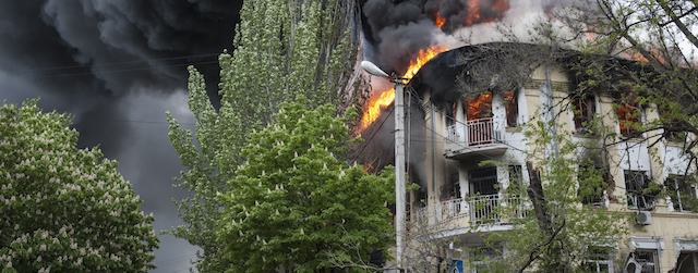 Gli scontri a Mariupol, in Ucraina orientale