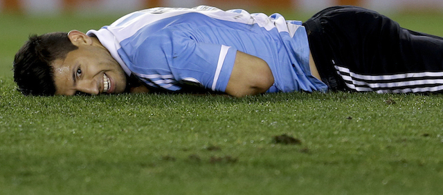 Sergio Aguero, 5.600.000 follower
(AP Photo/Natacha Pisarenko,File)