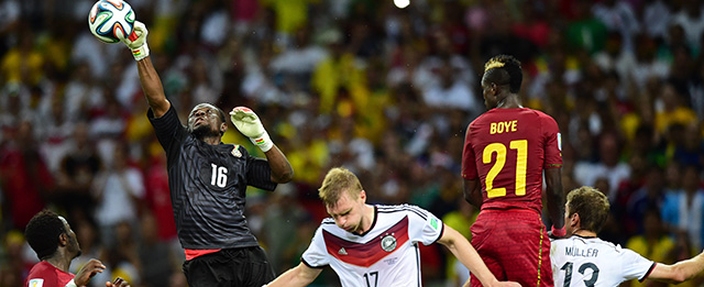 Ghana's goalkeeper Fatau Dauda (2ndL) makes a save during a Group G football match between Germany and Ghana at the Castelao Stadium in Fortaleza during the 2014 FIFA World Cup on June 21, 2014. AFP PHOTO / JAVIER SORIANO