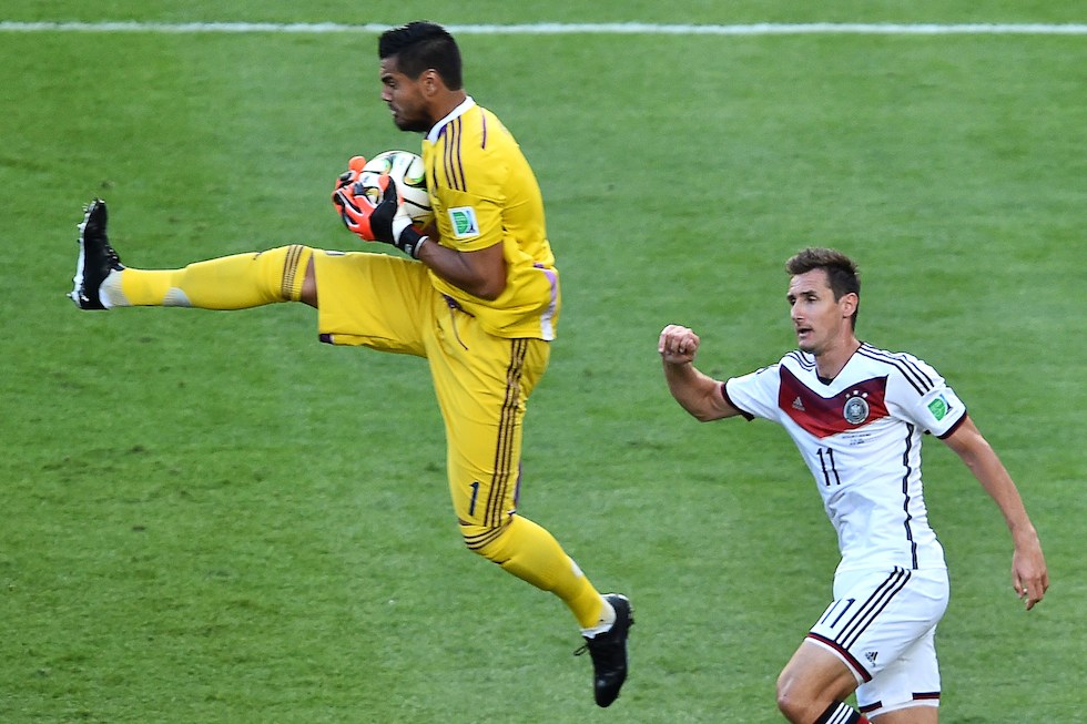 Livre GUERIN SPORTIVO N°8 - 2014 Allemagne Championne Du Monde + Film Du Mondial - Très Bon état