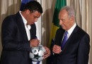 Shimon Peres, Ronaldo