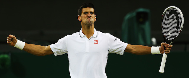 Il serbo Novak Djokovic festeggia la vittoria contro il francese Jo-Wilfried Tsonga, 30 giugno 2014. 
(Clive Brunskill/Getty Images)