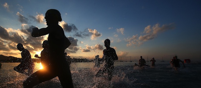 Alcuni partecipanti alla gara di triathlon Ironman Mallorca disputata il 27 settembre 2014 a Palma di Maiorca (Charlie Crowhurst/Getty Images for Ironman)