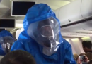 Il video dell’allarme per ebola in un aereo americano