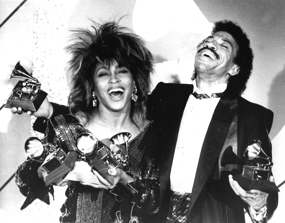 Tina Turner, Lionel Richie e 5 Grammy