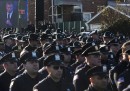 Le foto del funerale del poliziotto ucciso a New York