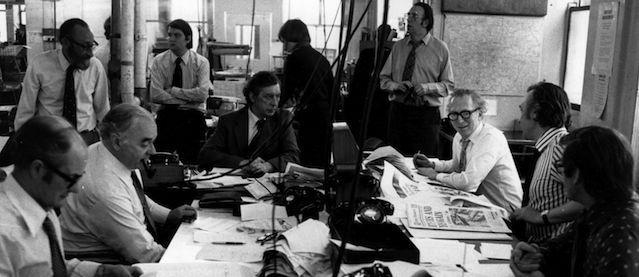 4th June 1975: The newsroom of the Evening Standard. (Photo by Evening Standard/Getty Images)