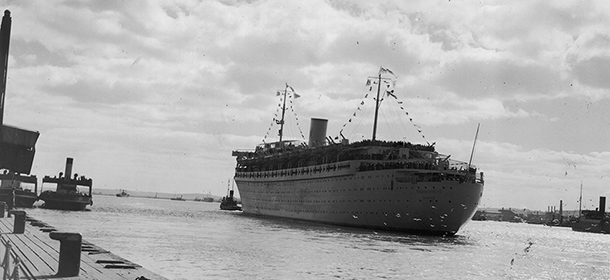 10th April 1938: German residents leaving Tilbury onboard the 'Wilhelm Gustloff', they have to be more than three miles off the coast to register their vote on the annexation of Austria. (Photo by Topical Press Agency/Getty Images)