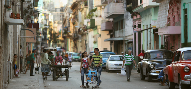 Una via nel centro dell'Avana, a Cuba, 21 gennaio 2015. 
(Chip Somodevilla/Getty Images)