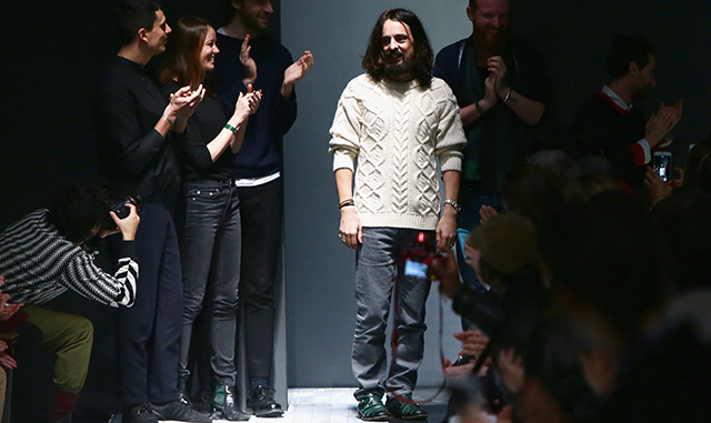MILAN, ITALY - JANUARY 19: Alessandro Michele and the designers team walk the runway at the end of the Gucci Show as part of Milan Menswear Fashion Week Fall Winter 2015/2016 on January 19, 2015 in Milan, Italy. (Photo by Vittorio Zunino Celotto/Getty Images)