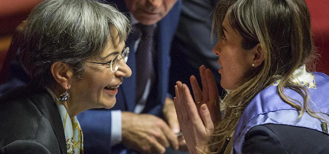 Anna Finocchiaro (PD) e Maria Elena Boschi (PD). (Roberto Monaldo / LaPresse)