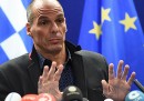 Il ministro dell'Economia della Grecia ha detto che consegnerà martedì il piano di riforme per ottenere un prolungamento del prestito europeo