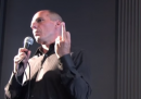 Il video di Varoufakis che non mostra il dito medio era finto