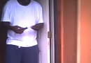 Il video dell'uomo ucciso dalla polizia sulla porta di casa, a Dallas