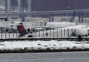 L'aereo uscito di pista all'aeroporto di New York