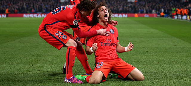 LONDON, ENGLAND - MARCH 11: David Luiz of PSG celebrates after scoring a goal to level the scores at 1-1 during the UEFA Champions League Round of 16, second leg match between Chelsea and Paris Saint-Germain at Stamford Bridge on March 11, 2015 in London, England. (Photo by Paul Gilham/Getty Images)