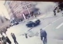Il video dell'esplosione dei palazzi nel centro di New York