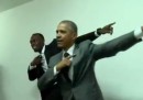 Il video di Barack Obama che fa il gesto dell'esultanza di Usain Bolt, insieme a Usain Bolt