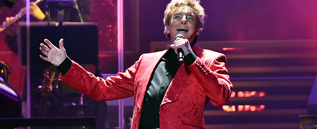 CHICAGO, IL - FEBRUARY 14: Barry Manilow performs on stage during the One Last Time Tour at United Center on February 14, 2015 in Chicago, Illinois. (Photo by Daniel Boczarski/Getty Images)