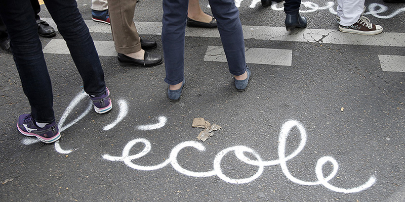 Gli insegnanti francesi stanno protestando contro la riforma del Baccalaureato, l'esame di maturità francese, voluta da Macron