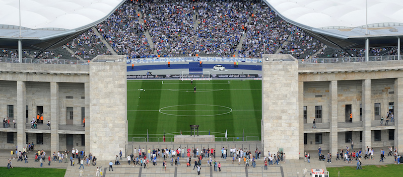 L'esterno dell'Olympiastadion di Berlino (PATRIK STOLLARZ/AFP/Getty Images)