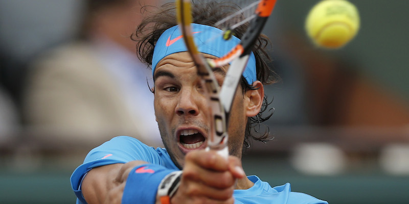 Lo spagnolo Rafael Nadal al secondo turno del Roland Garros, 28 maggio 2015. 
(AP Photo/Christophe Ena)