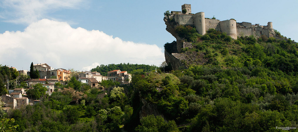 Il castello di Roccascalegna, in Abruzzo.
© Utente FlickrFrancesco Moscone