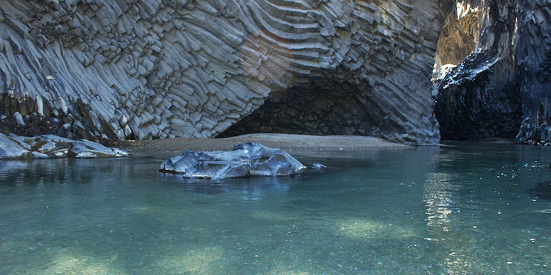 Le Gole dell'Alcantara, in Sicilia © Utente Flickr  Sacha Davico