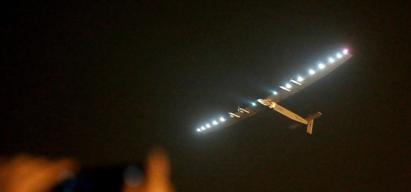 Solar Impulse 2 decolla dall'aeroporto di Nanchino, il 31 maggio 2015. (Chinatopix Via AP) CHINA OUT
