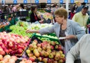 La legge francese contro gli sprechi alimentari dei supermercati