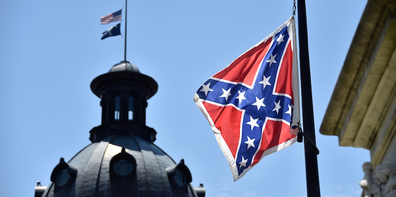 La bandiera confederata del complesso del Parlamento di Columbia, fotografata il 19 giugno 2015 (MLADEN ANTONOV/AFP/Getty Images)